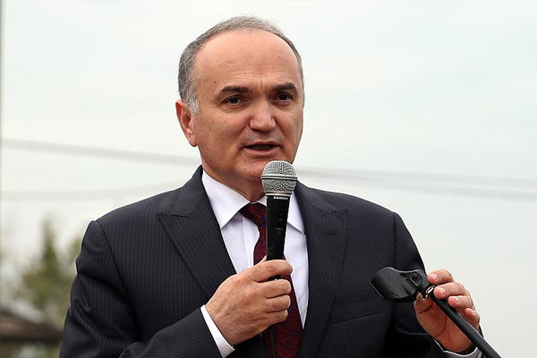 Bakan Özlü: Üçüncü çeyrekte büyüme bekliyorum