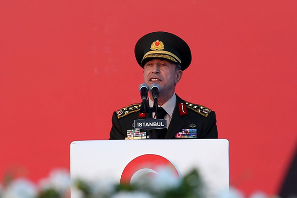 Akar'dan Başbakan'a telefon