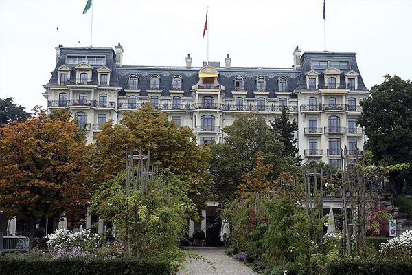 Lozan'daki Suriye toplantısı ikili ön gürüşmelerle başladı