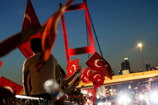 15 Temmuz Şehitler Köprüsü'ne zafer anıtı yapılacak