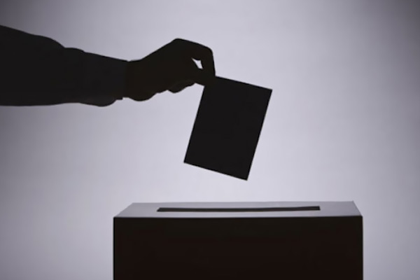 Sandıktan yine AK Parti çıktı