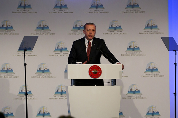 Erdoğan'dan FETÖ ile mücadele eleştirilerine yanıt