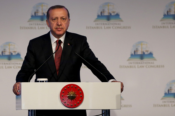 Erdoğan'dan ABD'ye: Menbiç'i PYD ve YPG'den temizlemezseniz sizinle ortak hareket edemeyiz