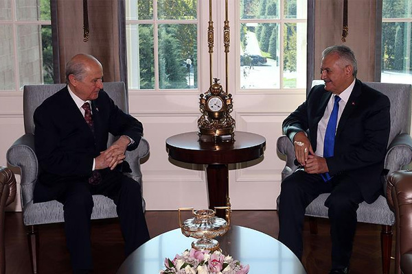 Beklenen Başbakan Yıldırım-Bahçeli görüşmesi başladı