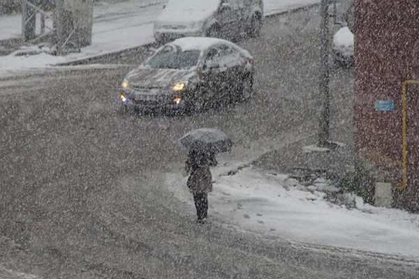 Erzurum ve Kars'ta kar başladı