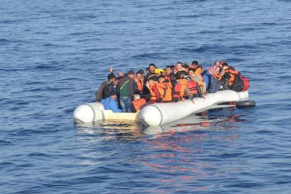 Kuşadası'nda kaçak göçmen operasyonu