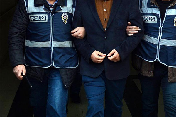 FETÖ'nün sağlık ayağında 5 tutuklama