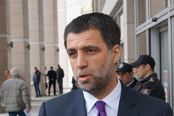 Hakan Şükür turuncu listede