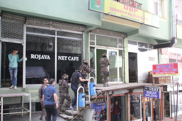 HDP ve DBP binalarında arama
