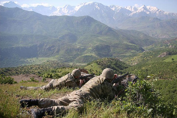 Eylem hazırlığındaki 2 PKK'lı öldürüldü