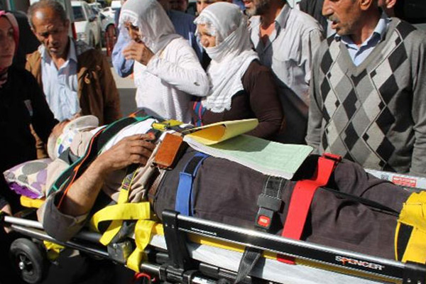 Siirt'te madencileri taşıyan minibüs devrildi