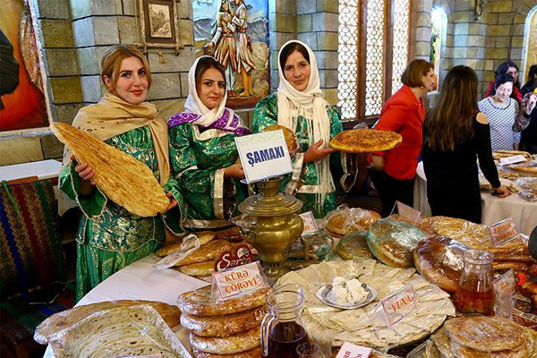 Azerbaycan'da ekmek festivali