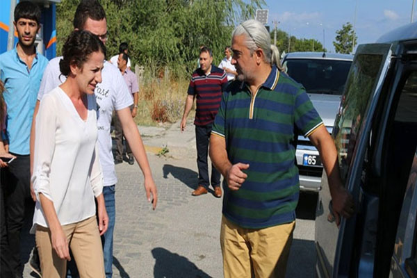 Tutuklu belediye eş başkanı serbest