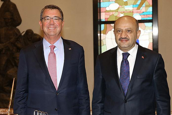 Bakan Işık Carter'la görüştü