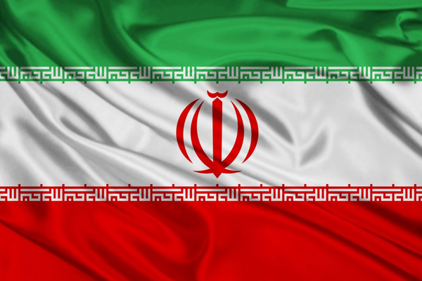 Her yıl 300 bin kişi İran'ı terk ediyor