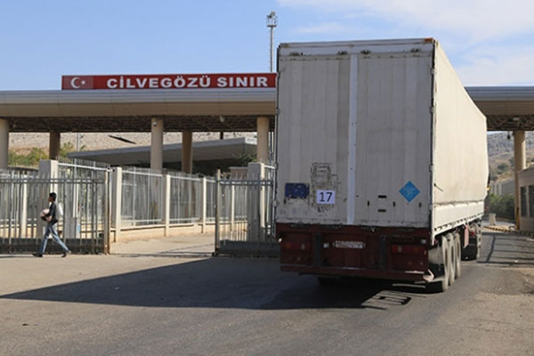 BM'den İdlib'e 23 tır yardım