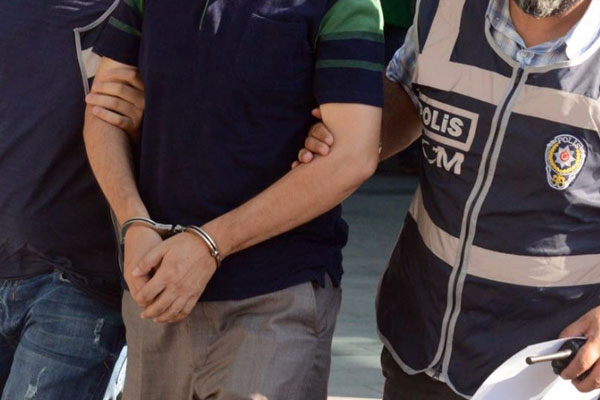 TIR dorsesinde yakalanan gazeteci FETÖ’den tutuklandı