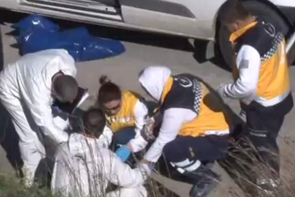 Evinde kalbinden bıçaklanarak öldürüldü