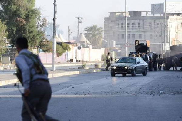 Kerkük'te sokak çatışmaları tekrar başladı