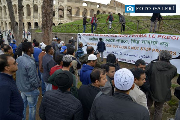 Roma'da Cuma namazı