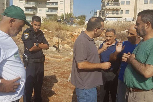 Filistinlilerin mezarlıklarını onarmalarına yasak