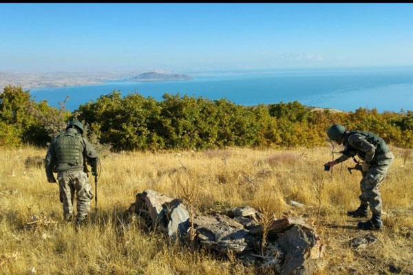 Tatvan’da 2 adet EYP imha edildi