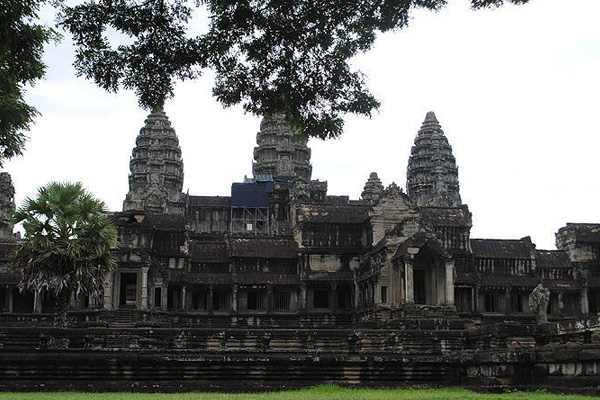 Muhalif lidere ülkeye giriş yasağı