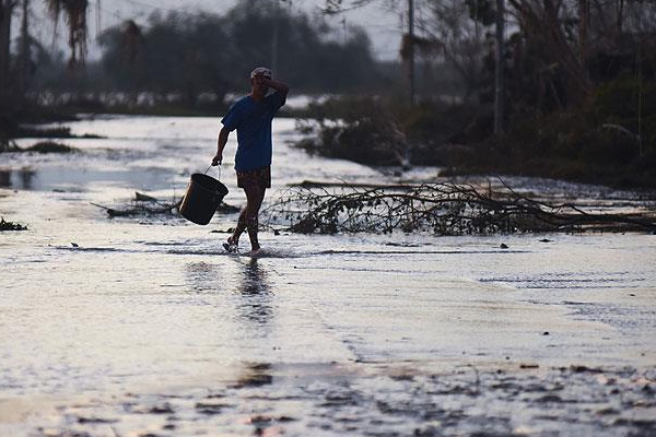 1,5 milyondan fazla insan tayfundan etkilendi
