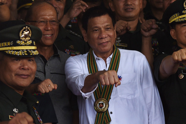 Filipinler dış politikası değişiyor