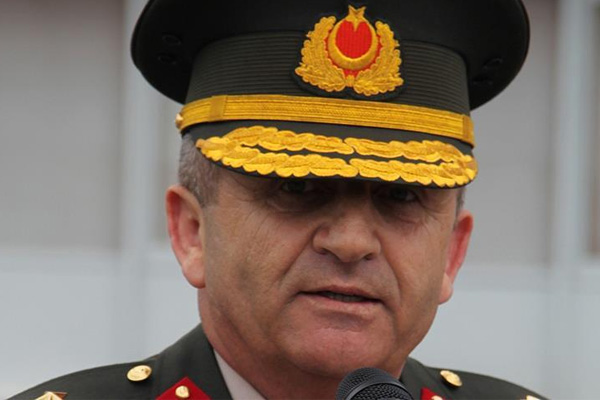 Eski komutan FETÖ'den tutuklandı