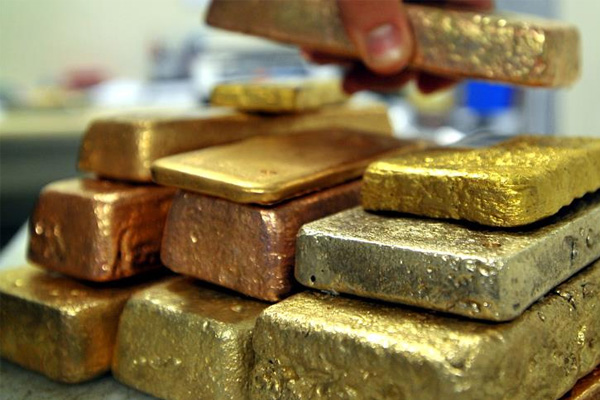 İran'ın altınını Kazakistan rafine edecek