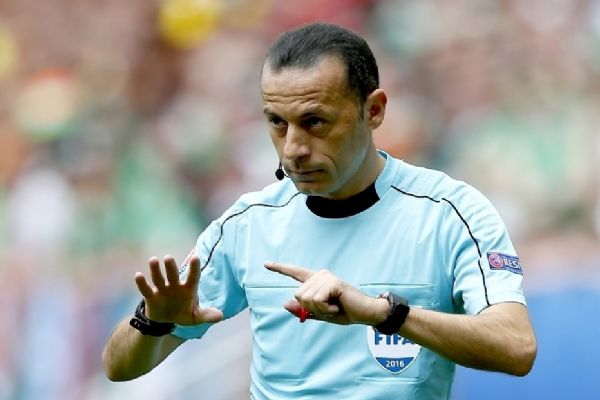 Cüneyt Çakır Arabistan'da maç yönetecek