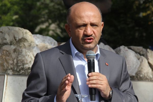 Milli Savunma Bakanı: Savaş uçaklarımız hazır