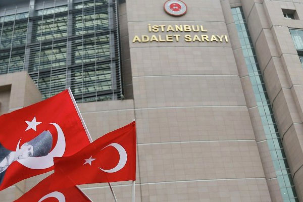 İstanbul Başsavcısı'nın kardeşi FETÖ'den açığa alındı