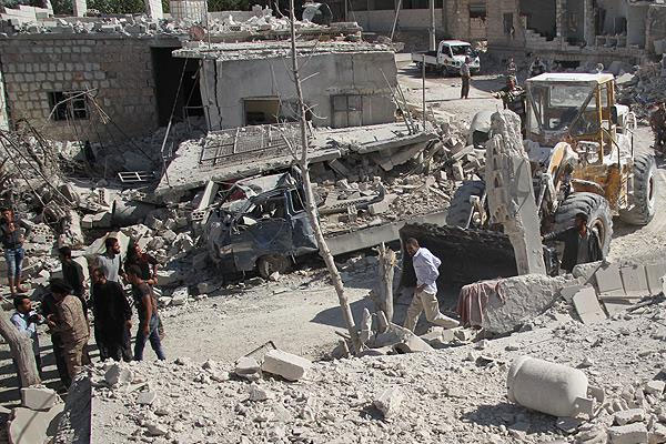 22 öğrenciyi katlettiler