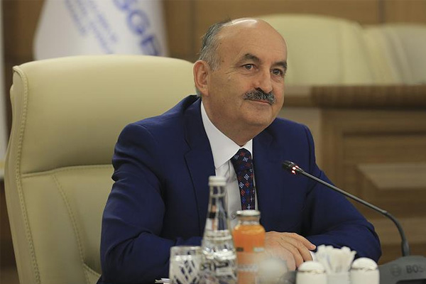 Müezzinoğlu'ndan doğum borçlanması açıklaması