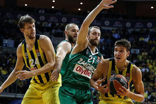 Fenerbahçe potada kazanıyor