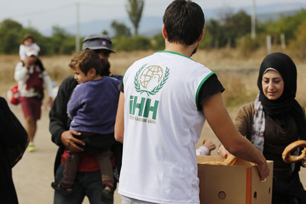 İHH Musul’dan kaçan mültecilere sahip çıkıyor