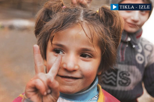 Savaşın yıkıcı izini resimlerle kapatmaya çalışıyorlar