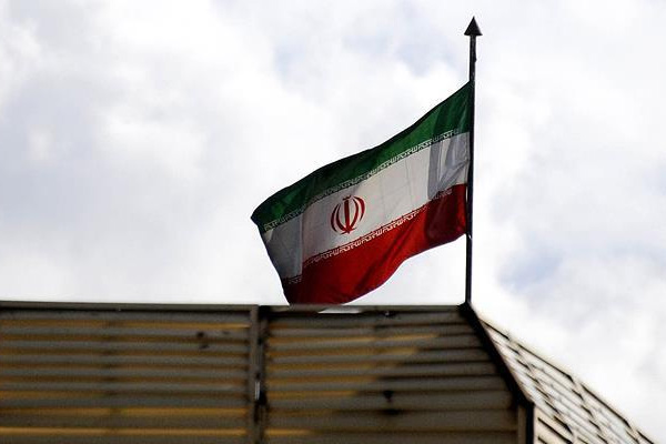 İran'da Sünni din adamından hükümete çağrı