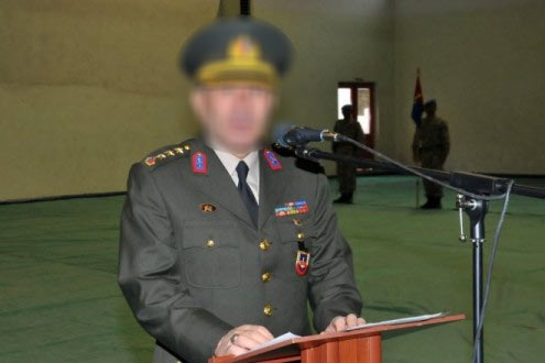 Garnizon komutanları protokolden çıkarıldı