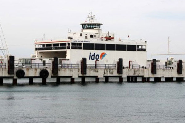 Deniz ulaşımına fırtına engeli