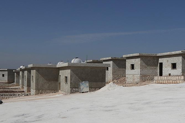 İHH Suriye'ye 'yaşam köyü' inşa ediyor