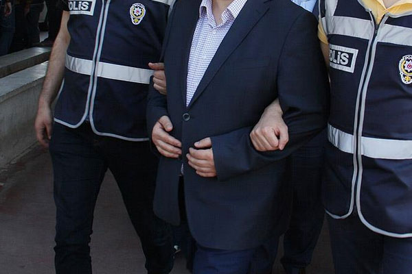 Antalya’da FETÖ operasyonu: 34 gözaltı