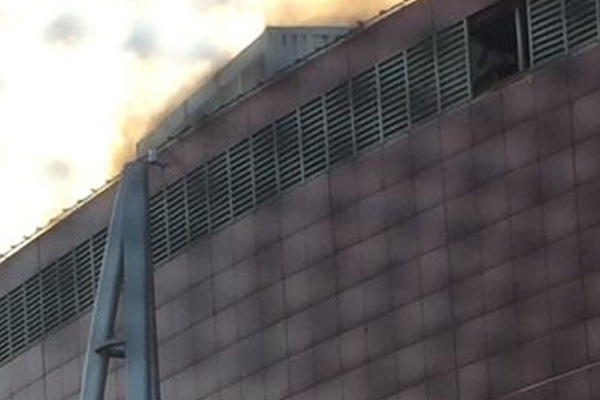 İstanbul'da AVM'de yangın