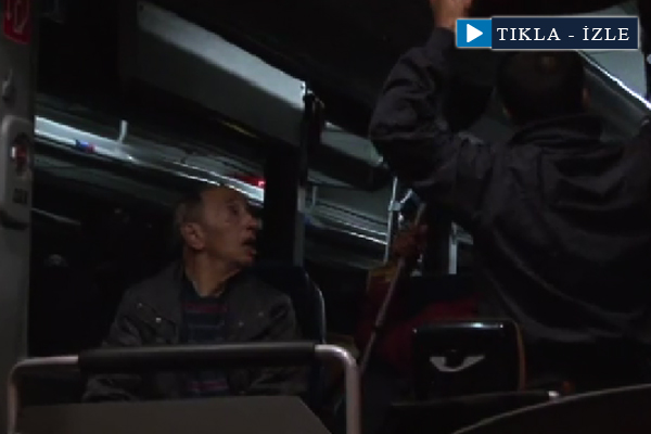 İtalya'da halk evini terk ediyor