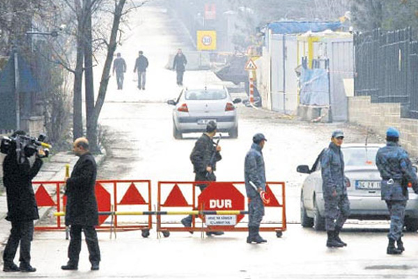 Kozmik oda kumpası ihbarın yapıldığı gün Arınç...