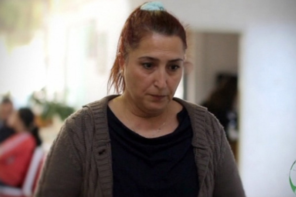 Kamu spotunda oynayan kadın kanser oldu