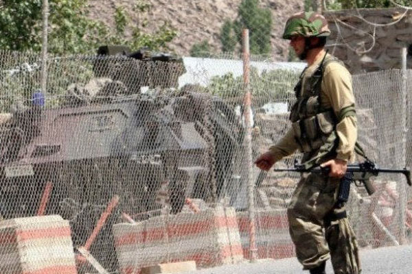 Hakkari'de çatışma: 3 şehit