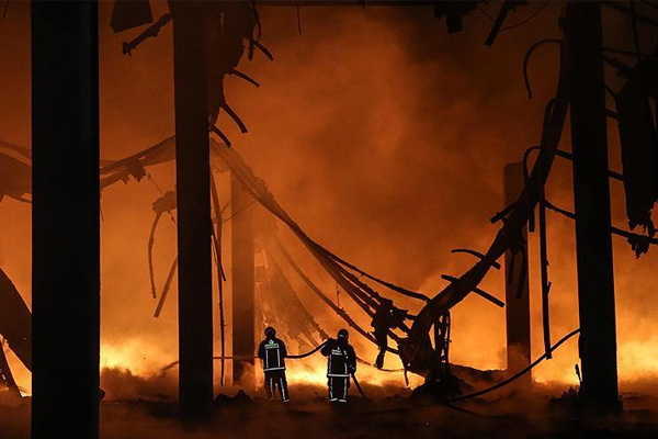 İstanbul'da fabrika yangını